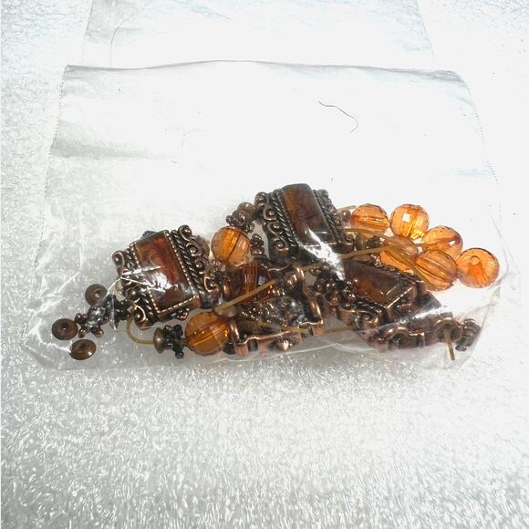 Beautiful Vintage Crafting Beads BROKEN Bracelet New in Pack Repurpose Reuse - Picture 8 of 8